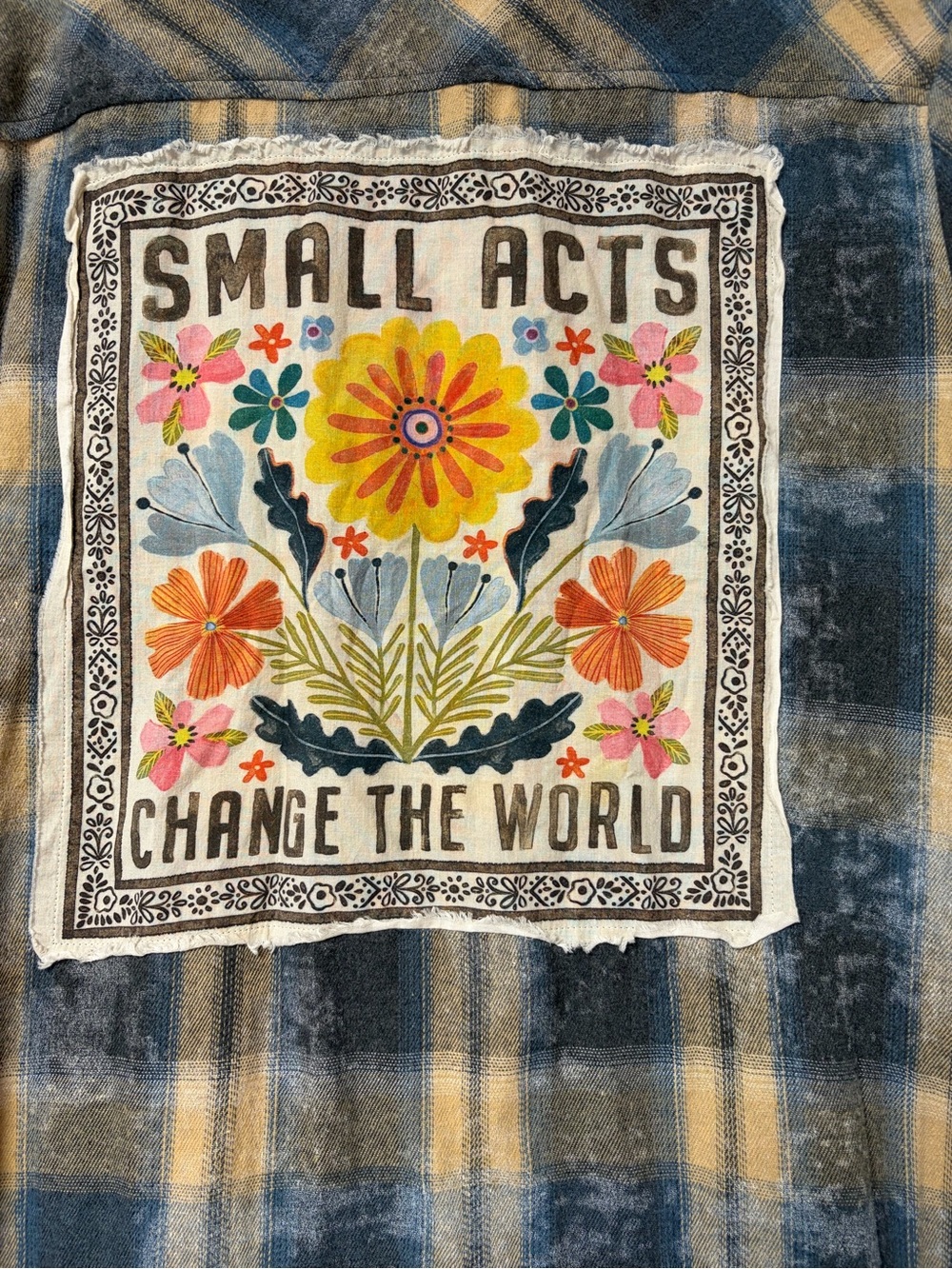 Natural Life Small Acts Change the World Plaid Flannel Shirt Jacket Shacket M - Picture 2 of 9